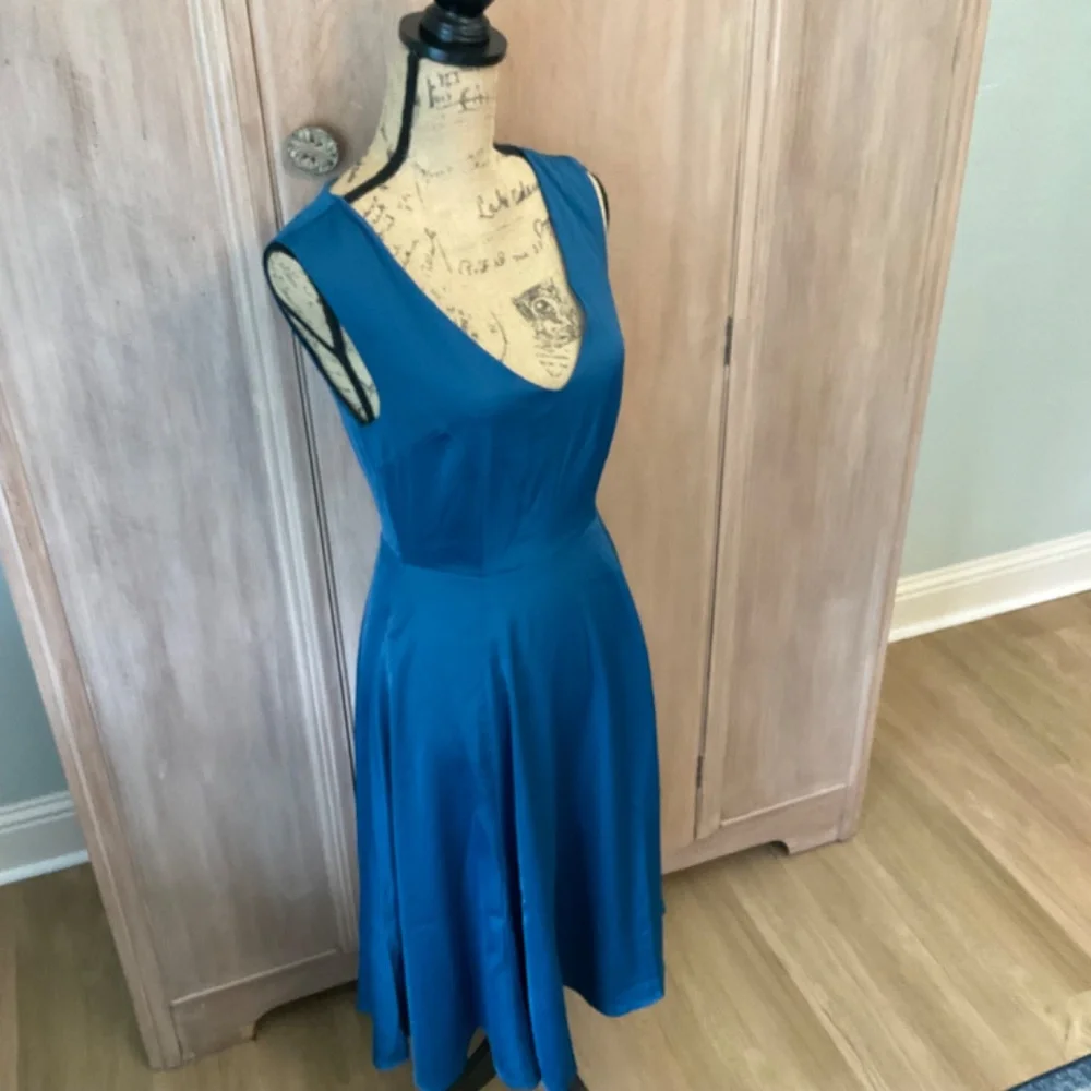 NWT Modcloth Blue Fit Flare Sleeveless Midi Dress wedding retro size 2